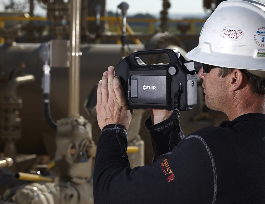 FLIR propose aux professionnels des inspections pétroléo-gazières la première caméra thermique refroidie HD portable de détection optique des gaz